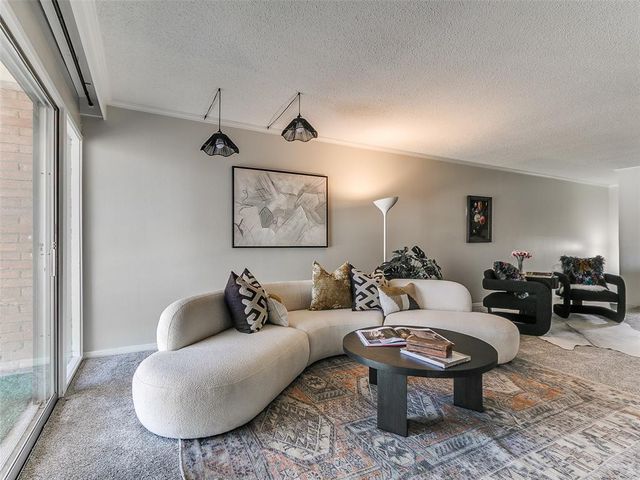 6100 N Brookline Avenue 20, Oklahoma City, OK 73112