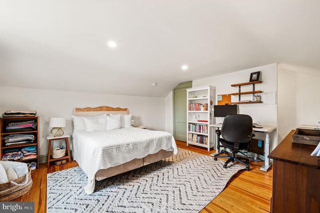 168 UPLAND RD, Havertown, PA 19083