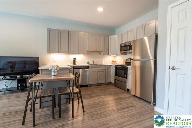 948 North Front Street C-5, Allentown City, PA 18102