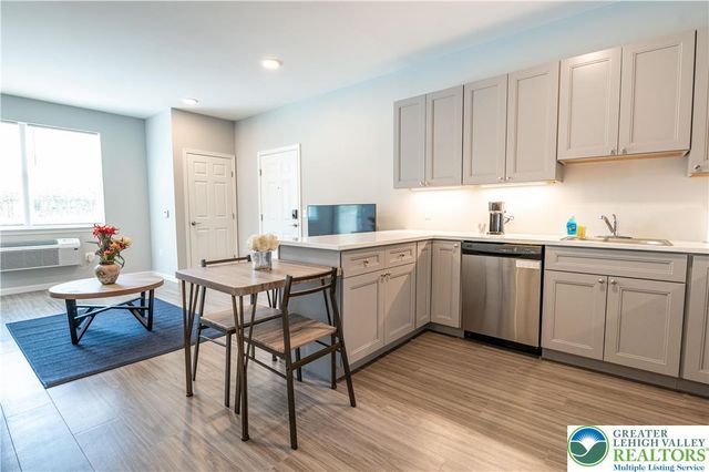 948 North Front Street C-5, Allentown City, PA 18102