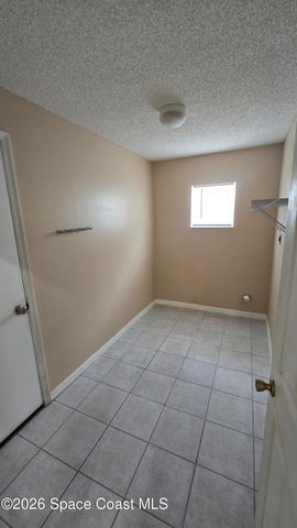 210 Meehan Avenue NW, Palm Bay, FL 32907