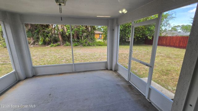210 Meehan Avenue NW, Palm Bay, FL 32907
