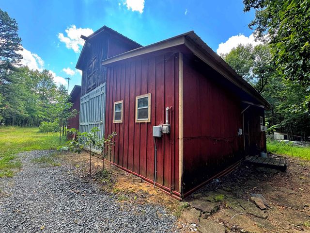 4004 Brock Road, Clinton, AR 72031