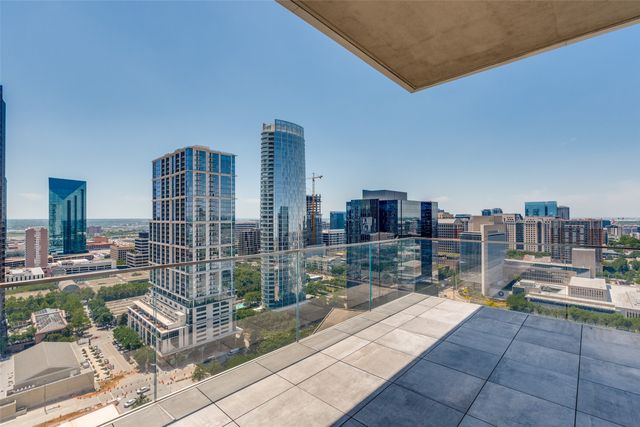 1747 Leonard Street 2002, Dallas, TX 75201
