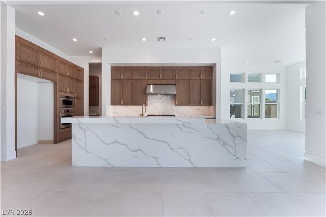 229 Grange Creek Lane, Las Vegas, NV 89138