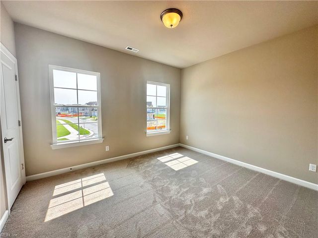 316 Station DR, Suffolk, VA 23434