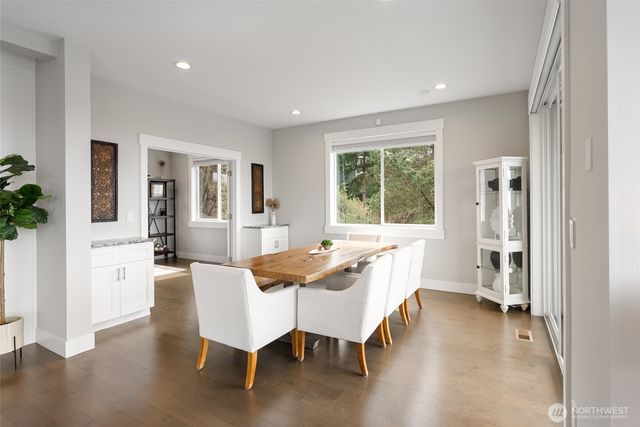 1225 34th St, Bellingham, WA 98229