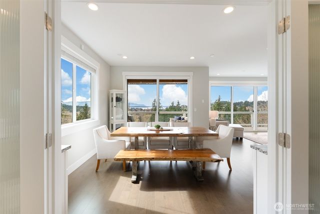 1225 34th St, Bellingham, WA 98229