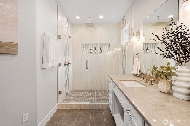 1225 34th St, Bellingham, WA 98229