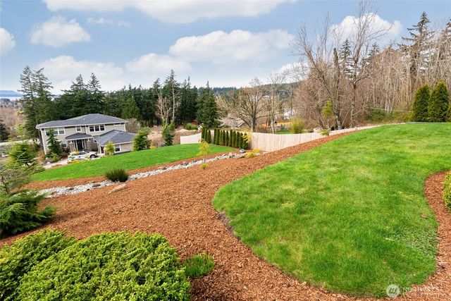 1225 34th St, Bellingham, WA 98229