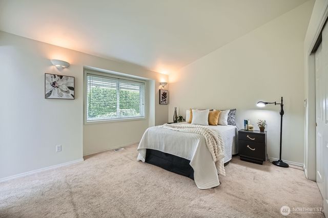 14 Lakewood Oaks Drive SW, Lakewood, WA 98499