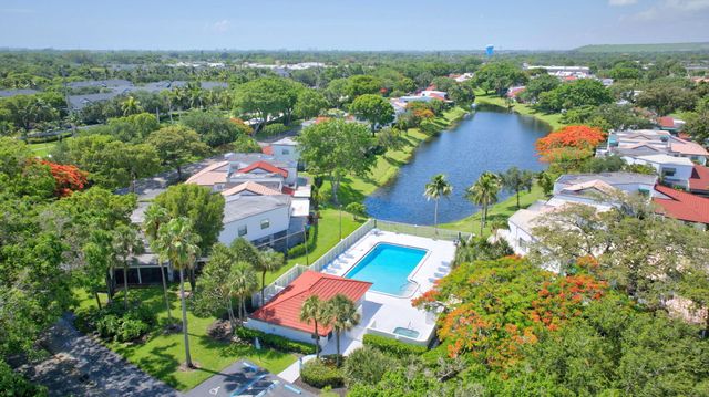 353 NW 36th Avenue, Deerfield Beach, FL 33442