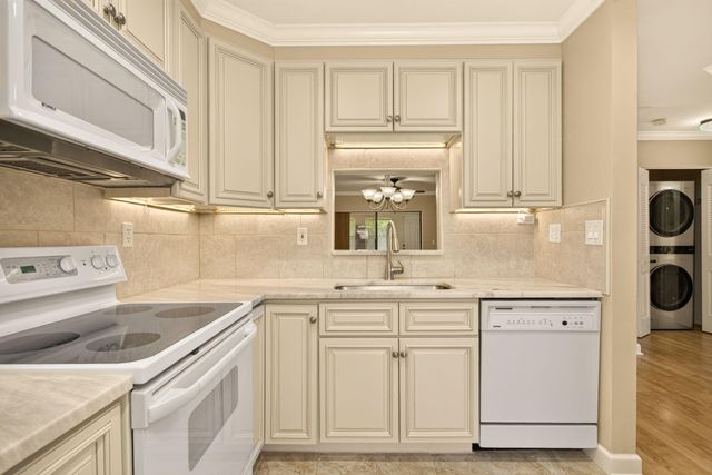 353 NW 36th Avenue, Deerfield Beach, FL 33442