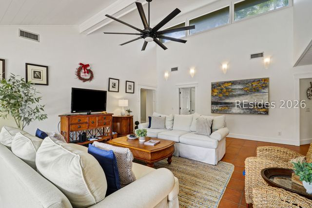 43 Woodbine Pl, Hilton Head Island, SC 29928