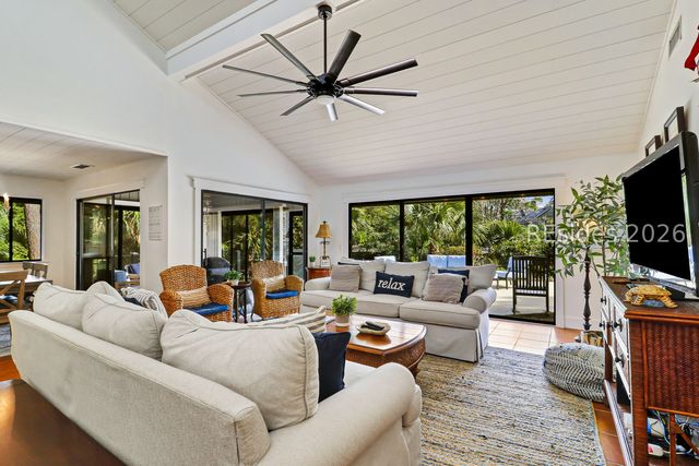 43 Woodbine Pl, Hilton Head Island, SC 29928