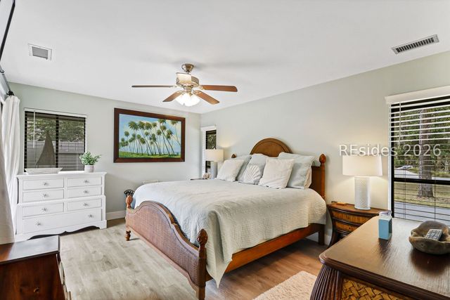 43 Woodbine Pl, Hilton Head Island, SC 29928