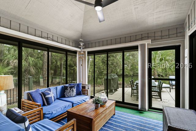 43 Woodbine Pl, Hilton Head Island, SC 29928