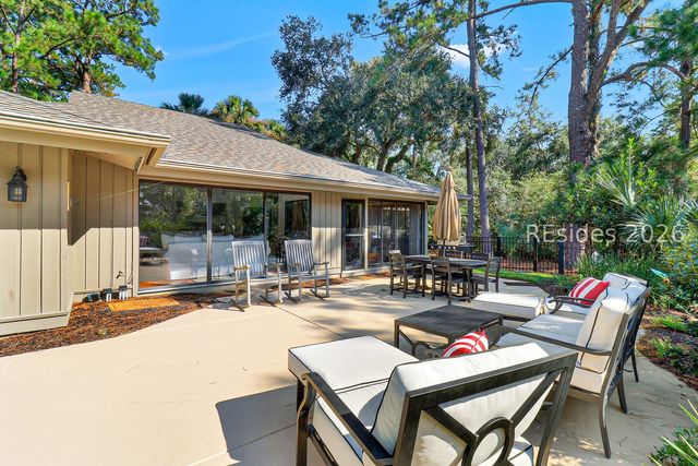 43 Woodbine Pl, Hilton Head Island, SC 29928