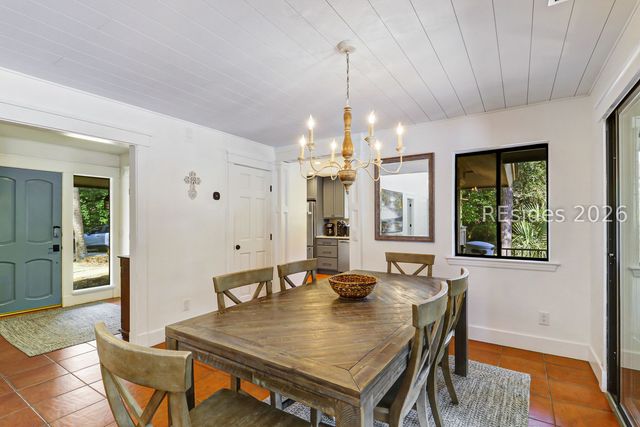 43 Woodbine Pl, Hilton Head Island, SC 29928