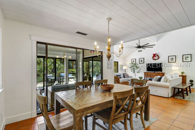 43 Woodbine Pl, Hilton Head Island, SC 29928