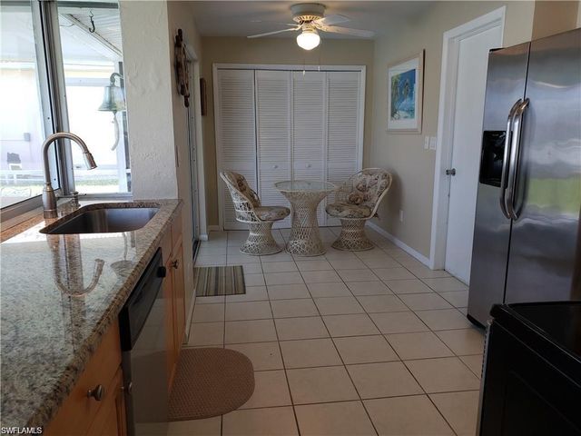 1305 SE 21st ST, Cape Coral, FL 33990