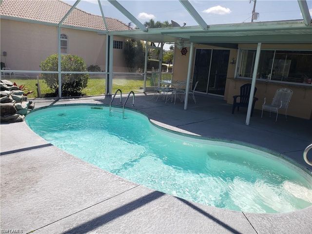 1305 SE 21st ST, Cape Coral, FL 33990