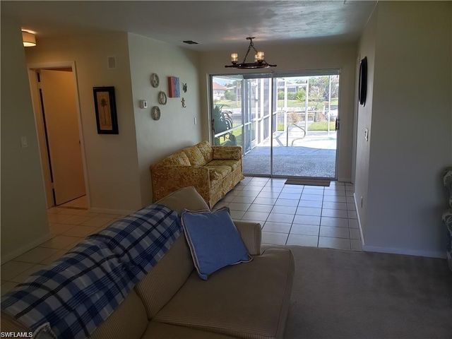 1305 SE 21st ST, Cape Coral, FL 33990