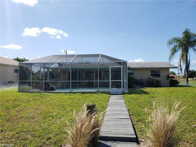 1305 SE 21st ST, Cape Coral, FL 33990