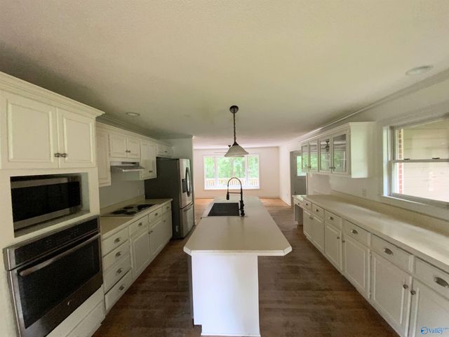 903 SW Jessie Drive, Decatur, AL 35603