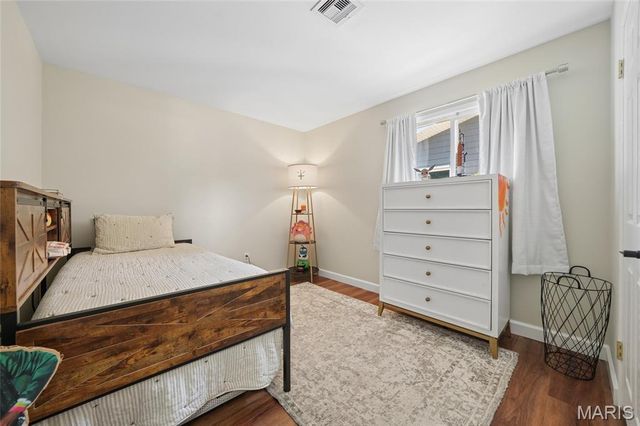 1529 Cerulean Drive, St Louis, MO 63146