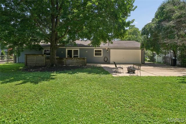 1529 Cerulean Drive, St Louis, MO 63146