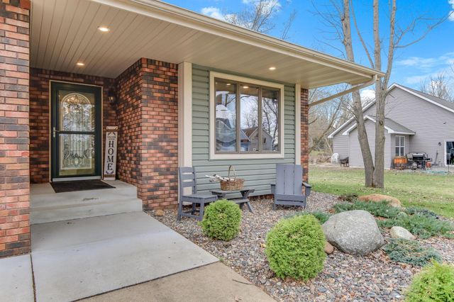 22145 Jason Avenue N, Forest Lake, MN 55025