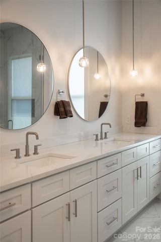 769 Daniel Circle Drive, Mills River, NC 28759