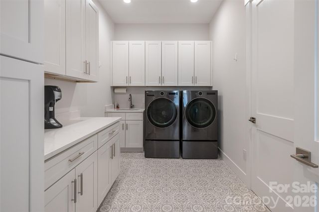 769 Daniel Circle Drive, Mills River, NC 28759