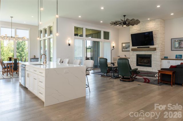 769 Daniel Circle Drive, Mills River, NC 28759