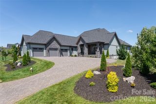 769 Daniel Circle Drive, Mills River, NC 28759