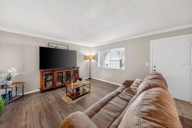 115 OYSTER BAY CIRCLE 320, Altamonte Springs, FL 32701