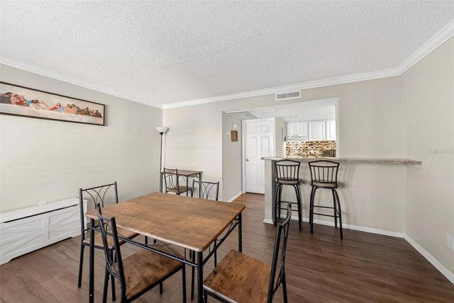 115 OYSTER BAY CIRCLE 320, Altamonte Springs, FL 32701