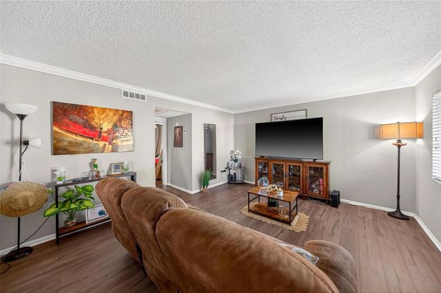 115 OYSTER BAY CIRCLE 320, Altamonte Springs, FL 32701