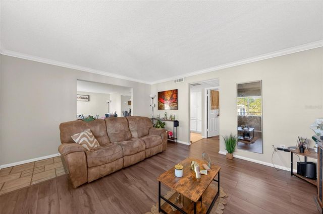 115 OYSTER BAY CIRCLE 320, Altamonte Springs, FL 32701