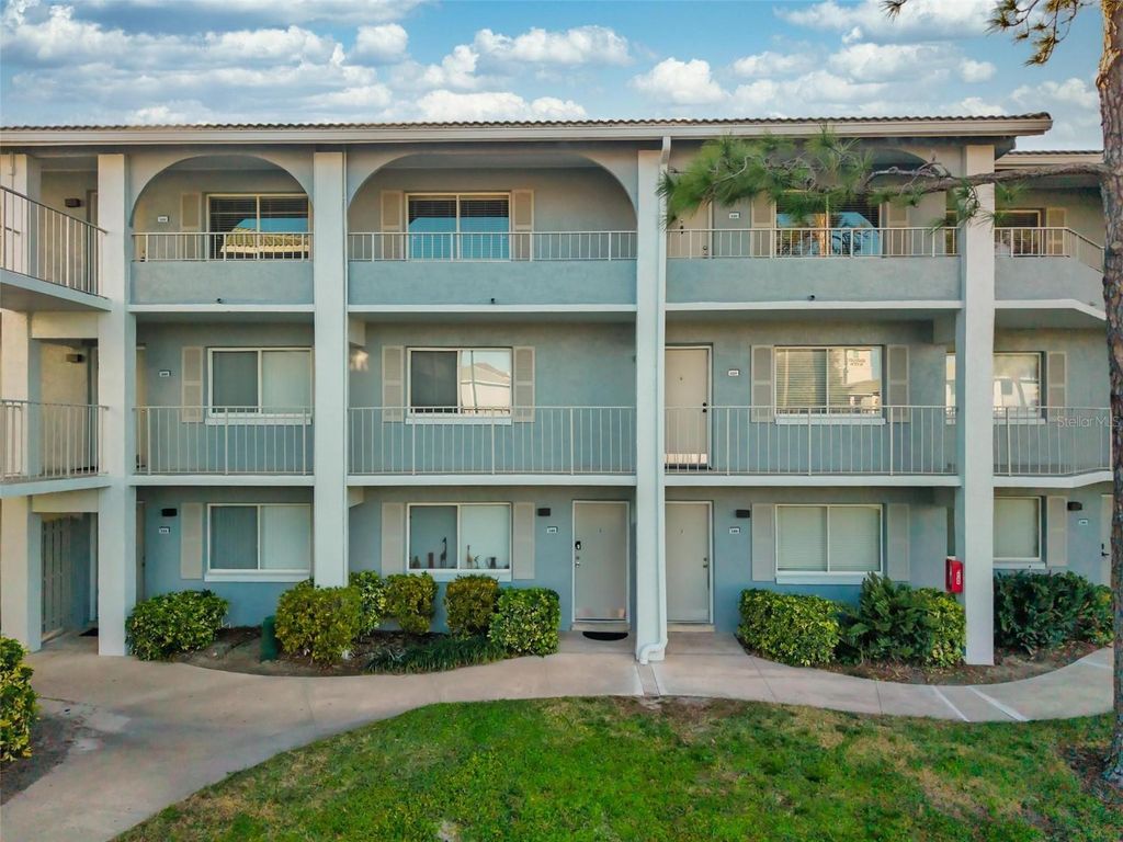 115 OYSTER BAY CIRCLE 320, Altamonte Springs, FL 32701