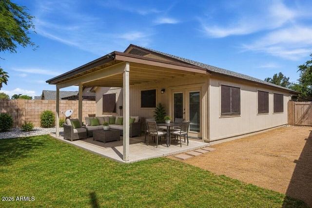 2901 W IRMA Lane, Phoenix, AZ 85027