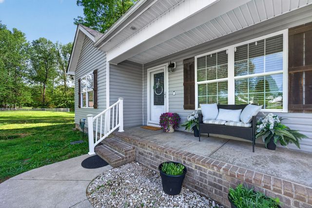 253 Spring Meadows Ln, Morrison, TN 37357