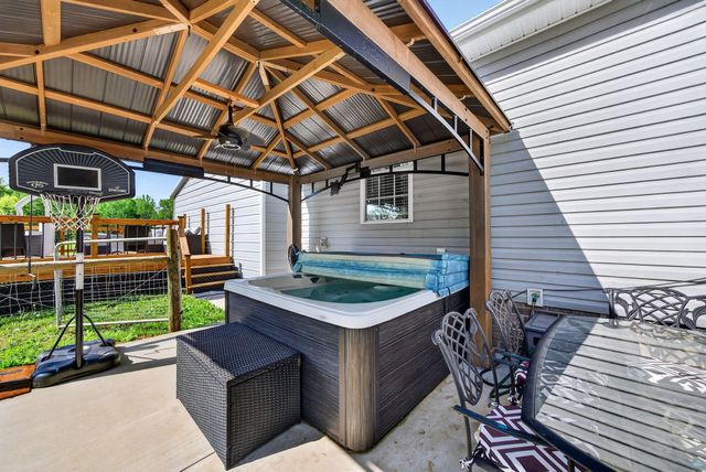 253 Spring Meadows Ln, Morrison, TN 37357