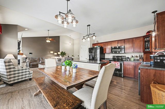 7932 N 152nd Avenue, Bennington, NE 68007