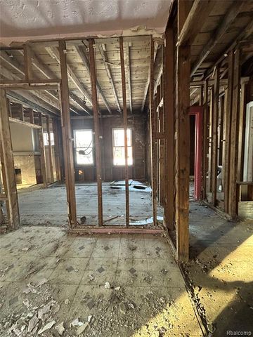 11384 Belleterre Street, Detroit, MI 48204