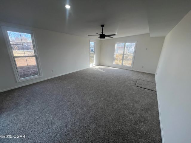 2305 E 24th Street, Joplin, MO 64804