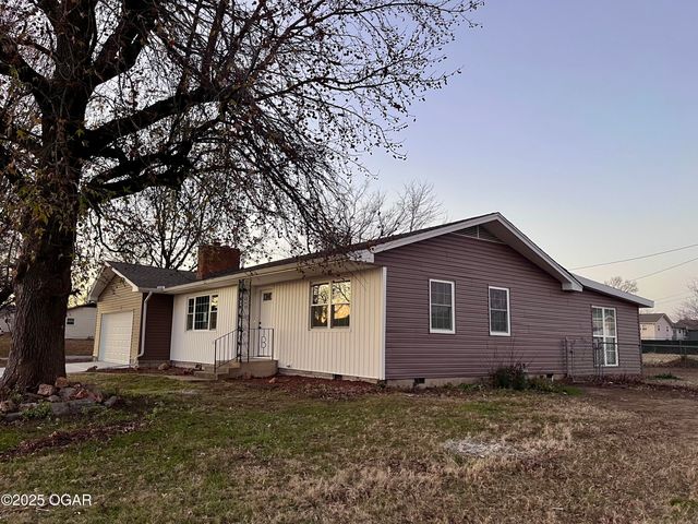 2305 E 24th Street, Joplin, MO 64804