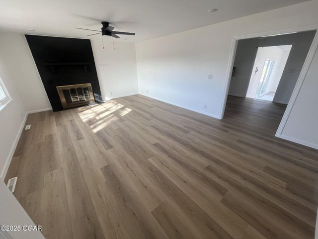 2305 E 24th Street, Joplin, MO 64804