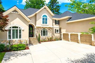 205 Wicklawn Way, Roswell, GA 30076